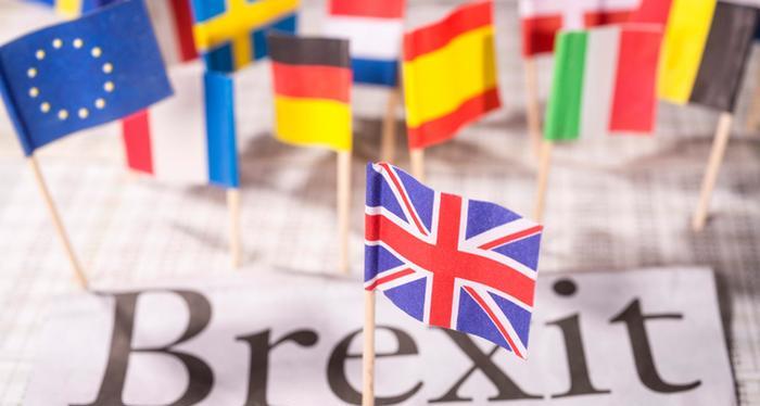 Мировой фондовый рынок обеднел на 3 трлн долл после референдума о членстве Британии в ЕС - Financial Times