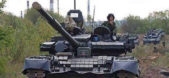 Террористы "ЛНР" готовят что-то нехорошее: к Луганску стянуты десятки российских танков и РСЗО "Град"