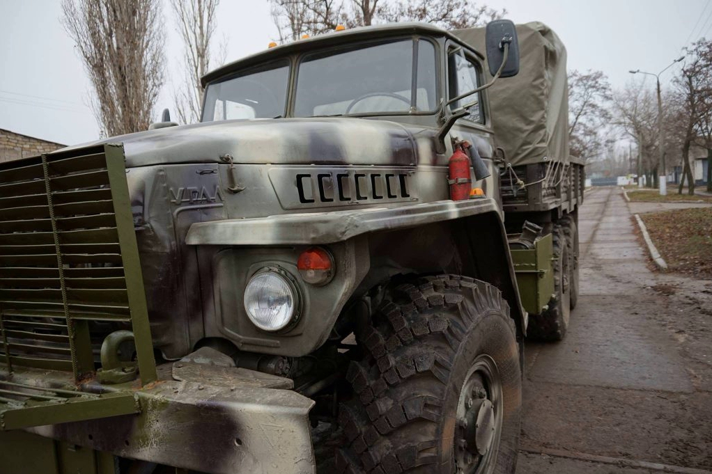 ​В ВСУ рассказали о ночном взрыве в Первомайске - обломки техники "ЛНР" разметало по всей округе