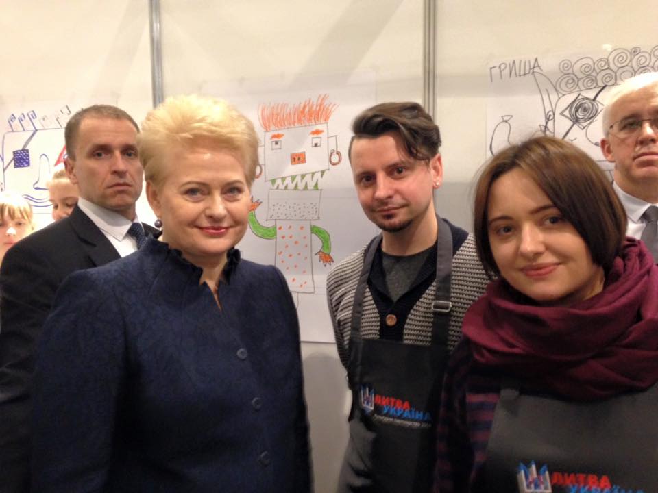 Президент Литвы Даля Грибаускайте стала гостем украинских иллюстраторов в Вильнюсе