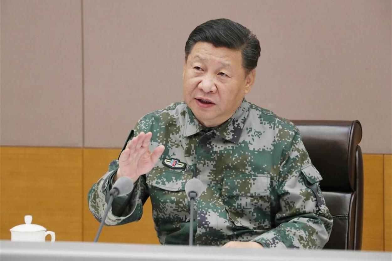 Си Цзиньпин начал военные чистки в Китае из-за срыва планов по Тайваню - Bloomberg