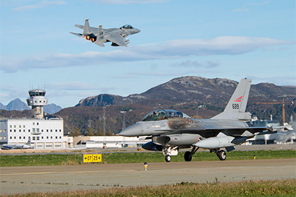 НАТО проводит масштабные учения ВВС в Арктике