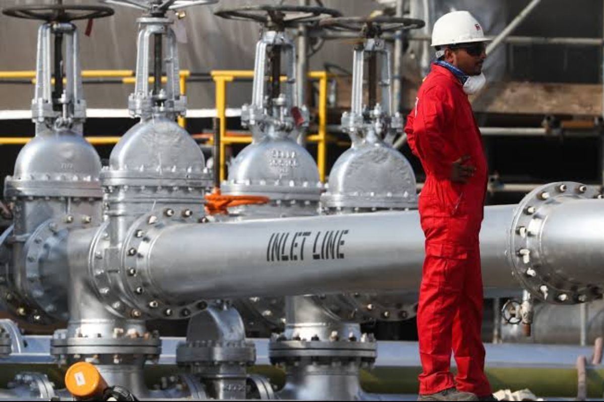 Aramco рубит цены: Arab Light уходит с рекордной скидкой из-за переизбытка нефти