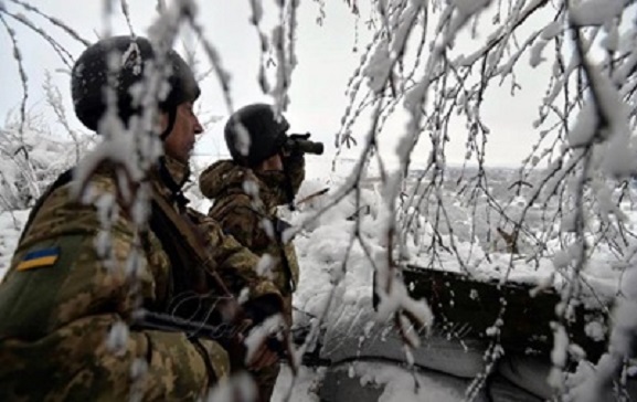 "На передовой неспокойно, погибают и получают ранения наши воины – обстановка накаляется", - блогер