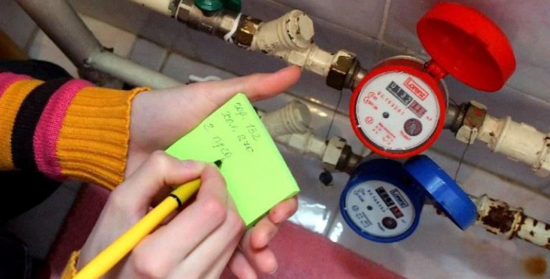 Украинцам придется работать на одну коммуналку: чиновники объявили еще и о повышении тарифов на холодную воду