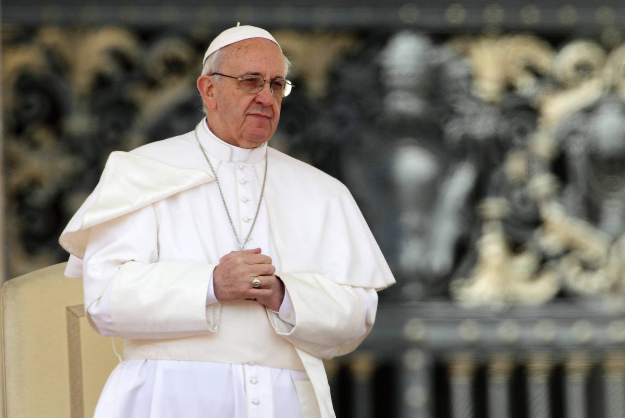 Папа Римский потрясен нападением на редакцию парижского издания Charlie Hebdo