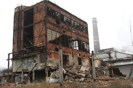 Что осталось от Донецкого казенного завода химизделий после мощного взрыва