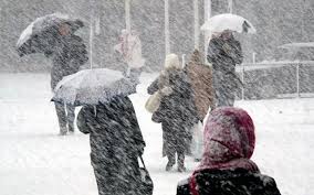 На Украину идет новый  циклон с сильными осадками: стало известно, в каких регионах будет много дождей и снега