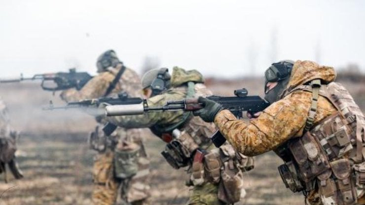 ​Враг у ворот: бойцы ВСУ приведены в полную боевую готовность в связи с учениями "Славянское братство-2017"