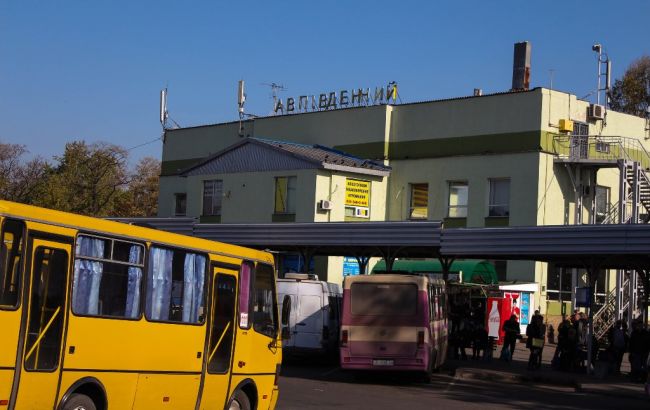 ​Блокада в действии: из Донецка отменили практически все автобусные рейсы