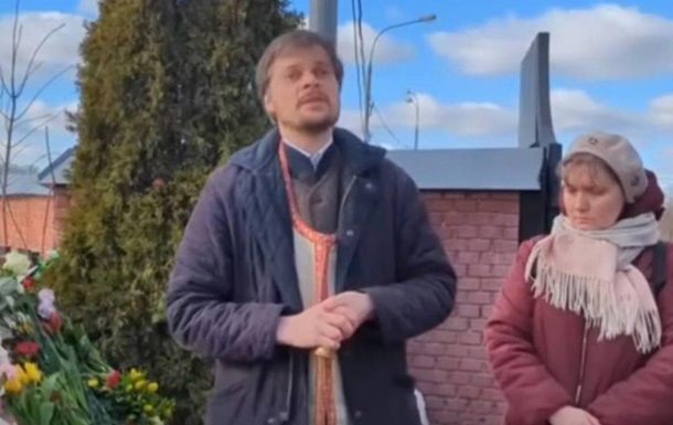 Патриарх Кирилл нашел "веский" повод отомстить священнику Сафронову, который отпевал Навального: как его наказали