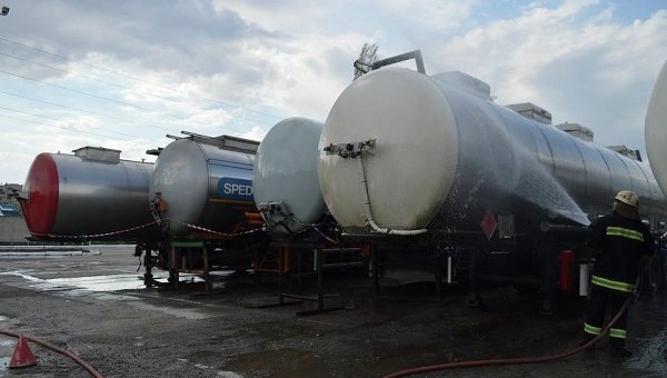 Северодонецк на грани экологической катастрофы: на складах протекают цистерны с метанолом