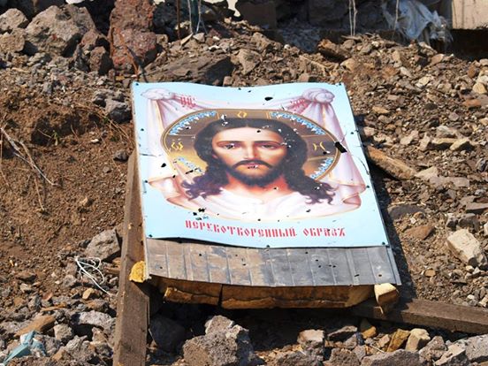 ​Очередные сутки перемирия вновь принесли смерть и разрушения жителям Донбасса