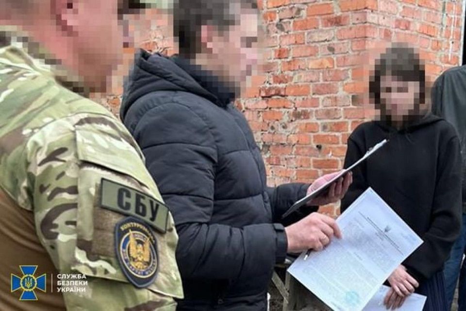 В Славянске женщина-агент военной разведки РФ следила за понтонными переправами украинских бойцов