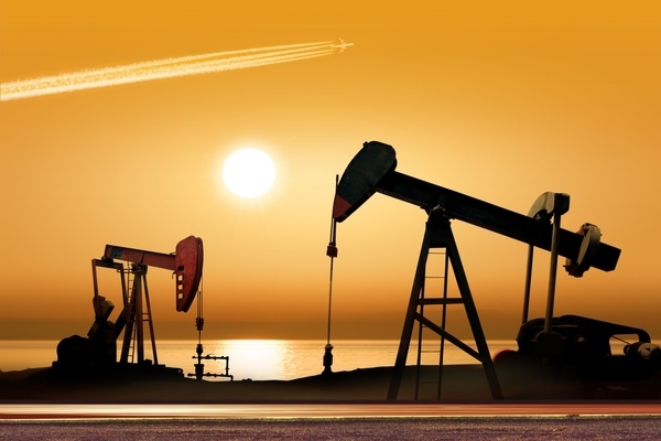 Стоимость нефти марки Brent опустилась ниже 55 долларов за баррель
