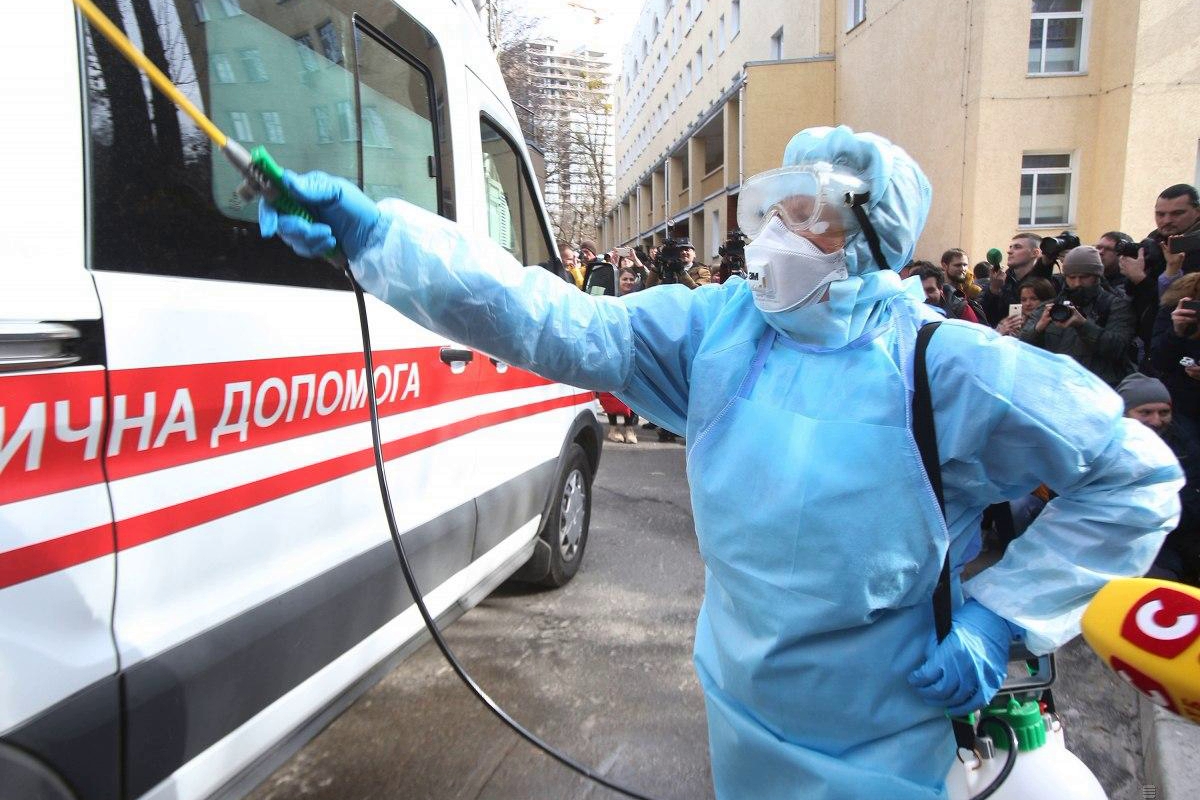 ​Карантин в Киеве: Кличко объявил о "чрезвычайных мерах" в столице из-за пандемии COVID-2019