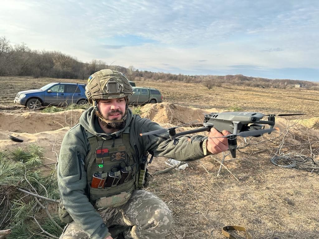 ​Z-каналы жалуются, что под Авдеевкой у ВСУ на одном из участков есть превосходство над армией Путина