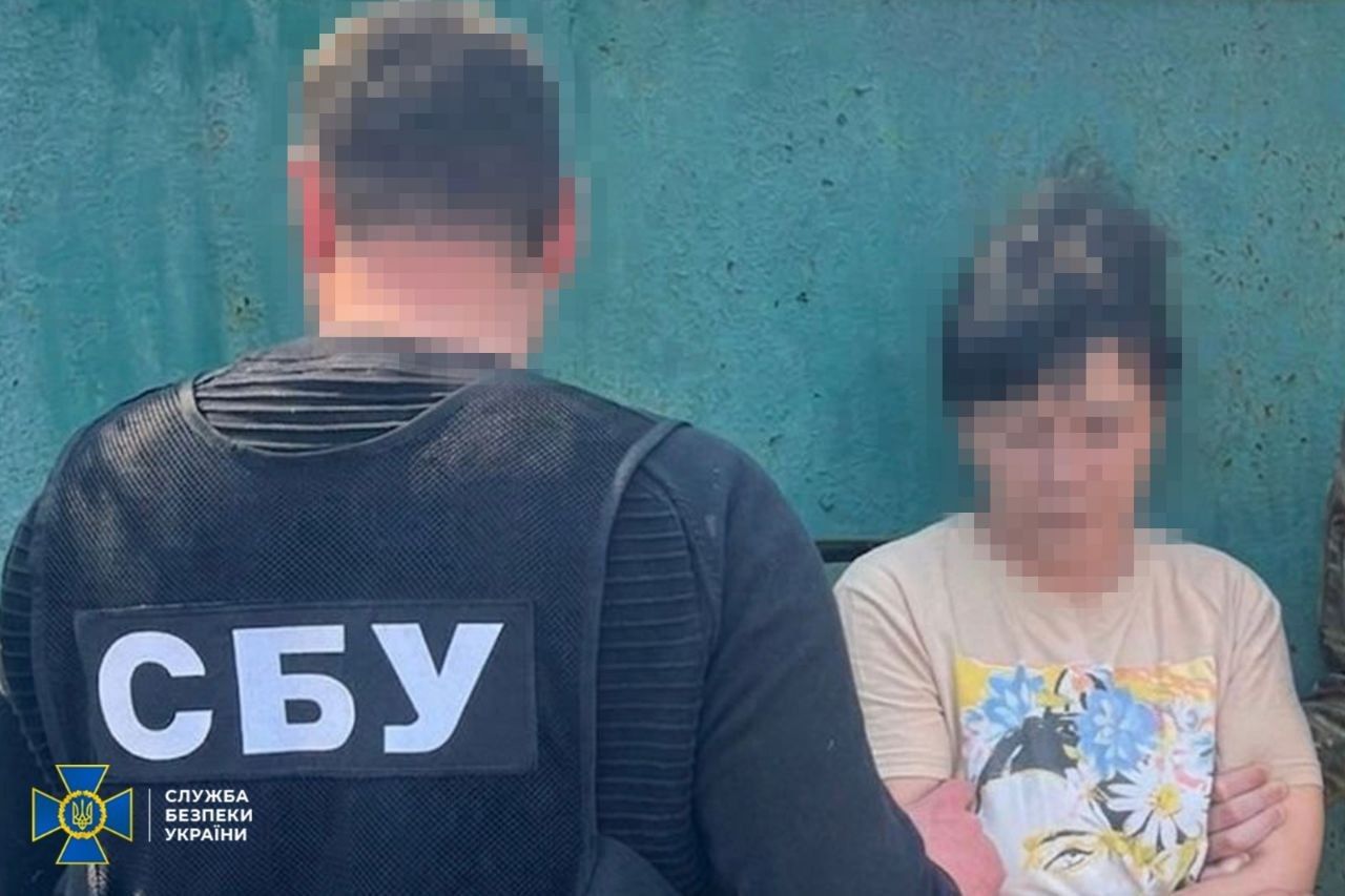 СБУ затримала продавщицю магазину, завербовану під виглядом особистих стосунків: наводила удари по Краматорську