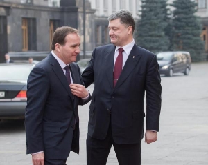 Порошенко договорился с премьером Швеции о гуманитарной помощи для жителей Донбасса‏