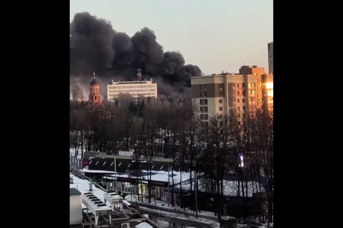 ​Более 10 "Нептунов" в Брянске: ВСУ бьют по сердцу военной микроэлектроники РФ, "Кремний ЭЛ" в огне