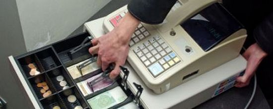 Официально: Предприниматели с годовым доходом менее 1 млн гривен освобождены от использования кассового аппарата