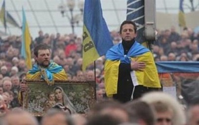 На Майдане в Киеве проходит молитва за Украину