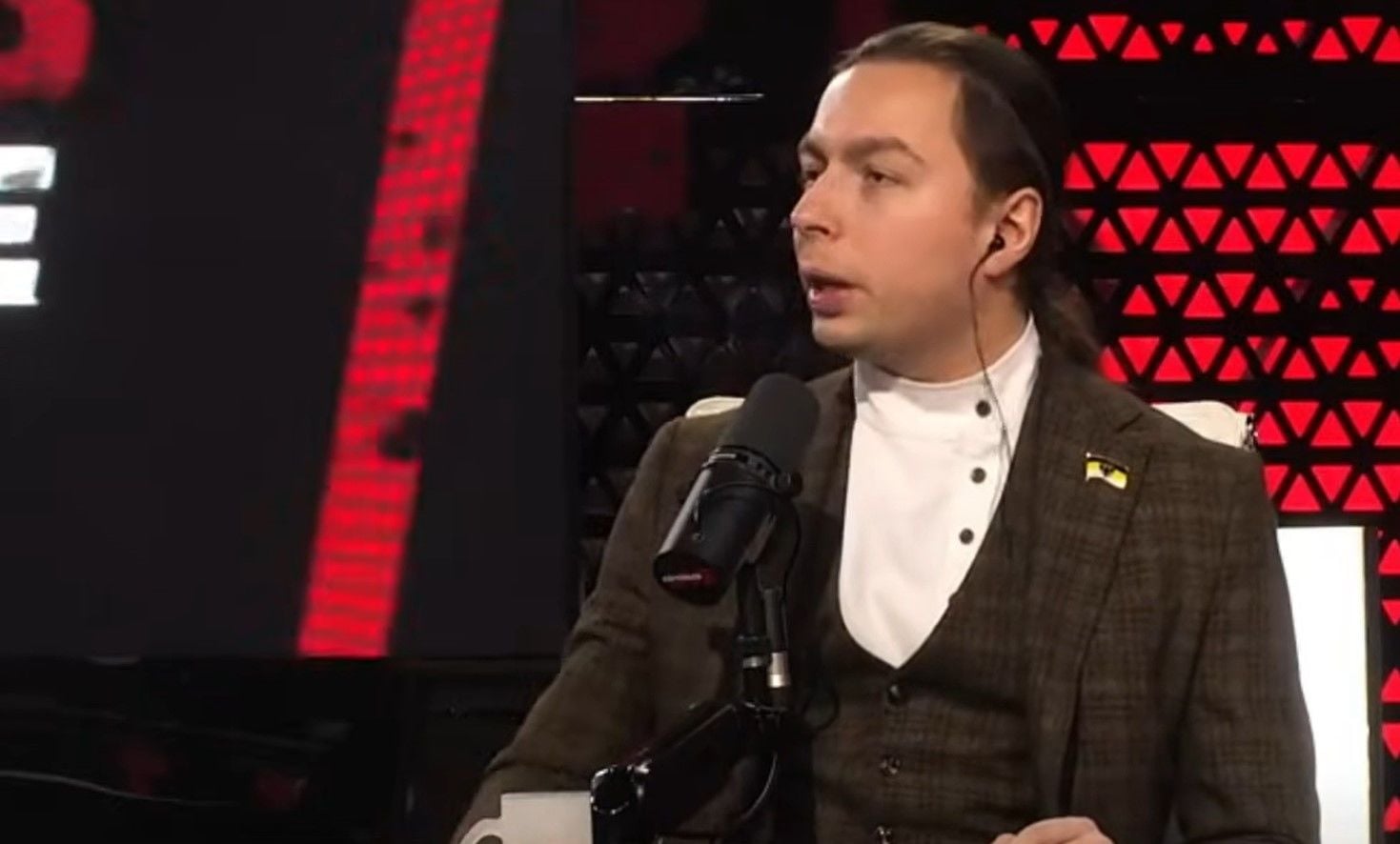 В РФ разгорелся скандал: на канале Соловьева признали отсталость российской армии и предрекли войну с Китаем 