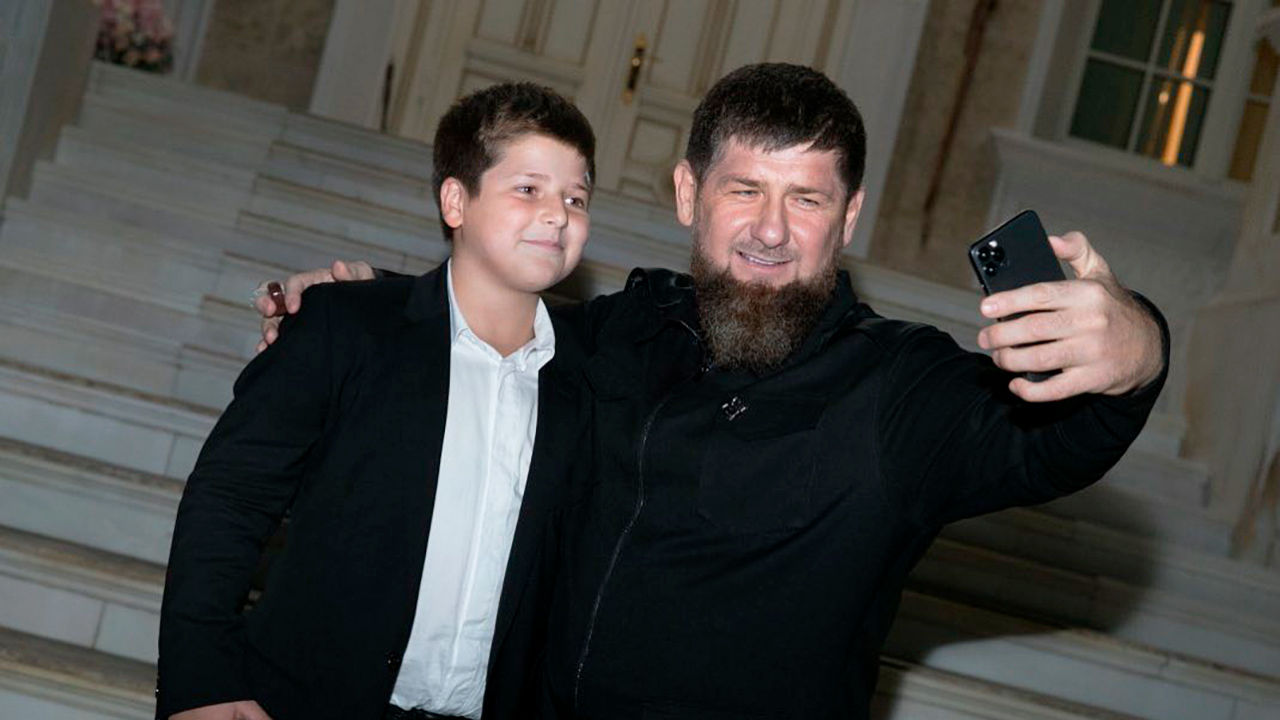 В РФ Кадырова и его сына назвали "дикарями" из-за поступка с заключенным в СИЗО