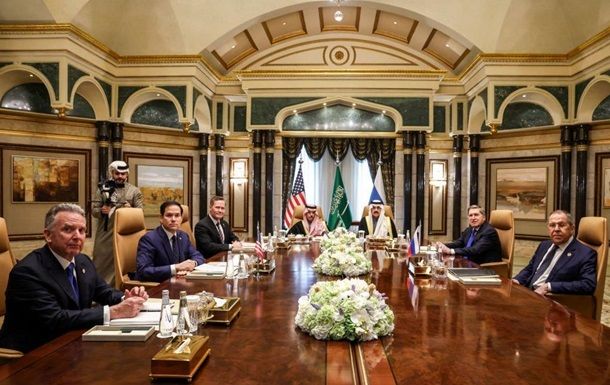 Представители России на переговорах с США в Эр-Рияде озвучили "сокровенную" просьбу по санкциям