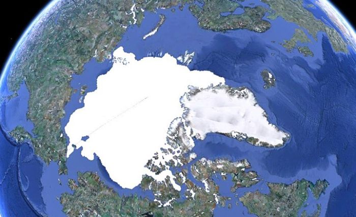 Северный полюс быстро и непредсказуемо движется в неизвестном направлении: ученые не понимают, что происходит