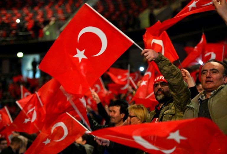 Отношения между Турцией и Германией стремительно накаляются: Анкара обвинила Берлин в попытке влияния на предстоящий референдум