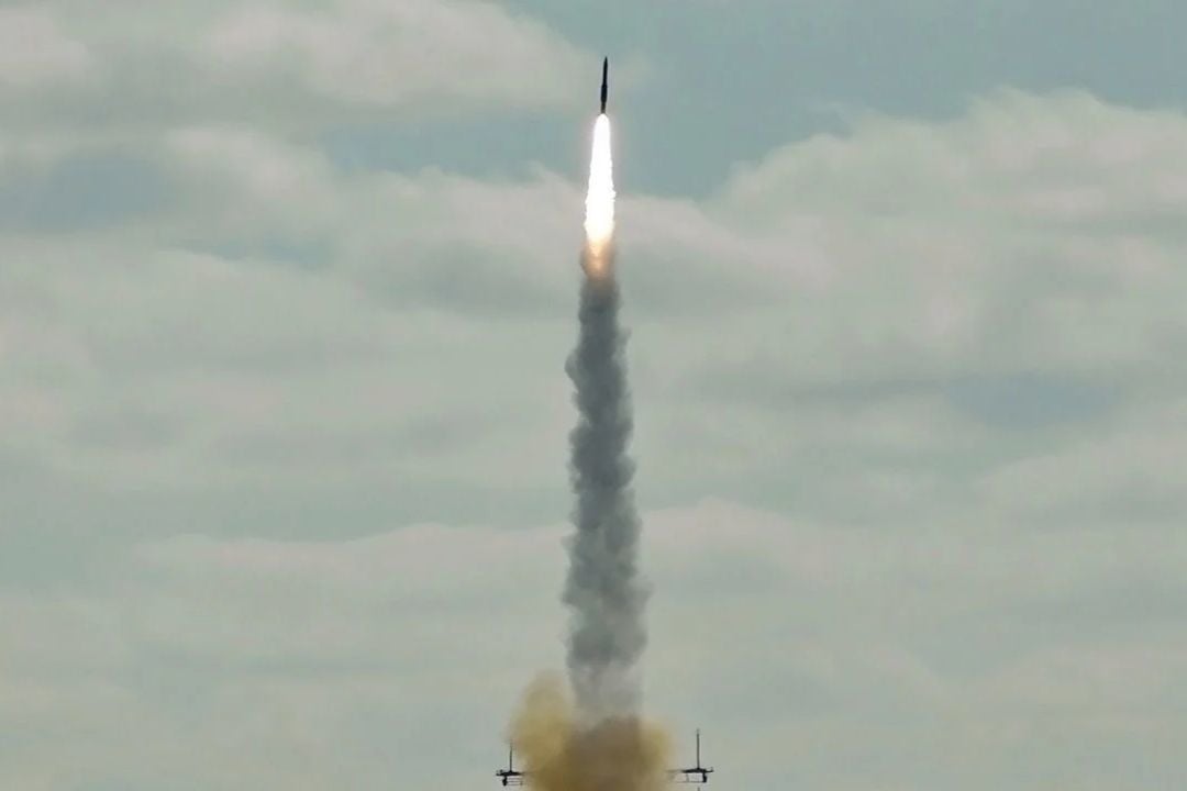 ​РФ снова закрыла небо над Капустиным Яром, грозя Украине "Орешником"