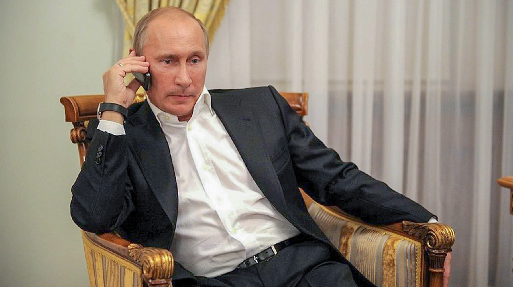Стало известно, что первым делом сделал Путин после разговора с Зеленским 