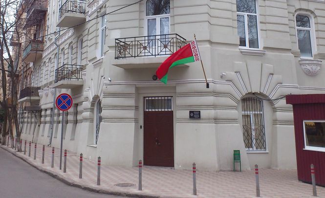 Беларусь закрывает в  Одессе свое генеральное консульство