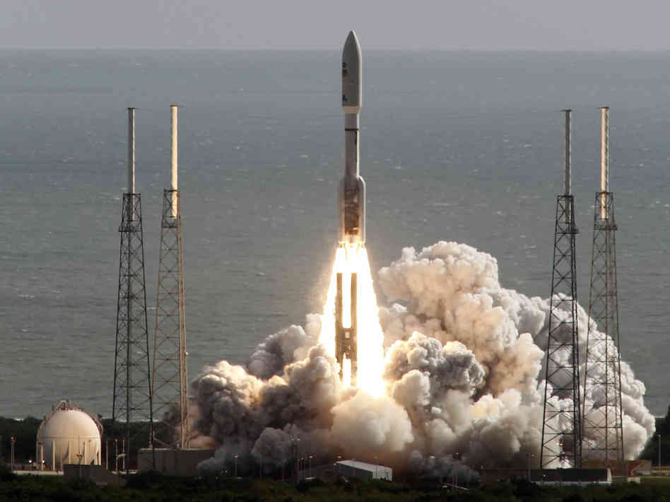 В США запустили на орбиту ракету с засекреченным спутником