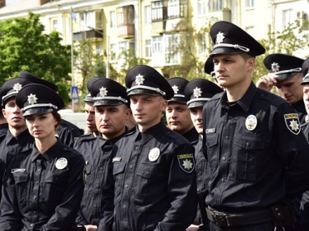 В течение месяца патрульная полиция начнет свою работу еще в пяти городах Украины - Аваков