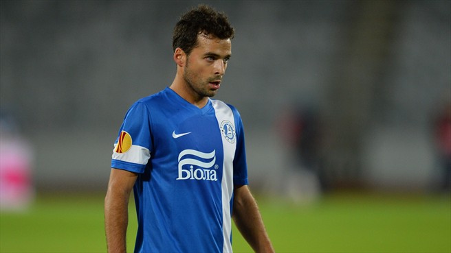 Чемпионат Украины. "Днепр" уверенно выиграл первый тайм у "Металлиста"