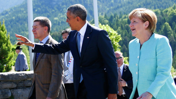 Меркель исключила возвращение России в "Большую семерку"