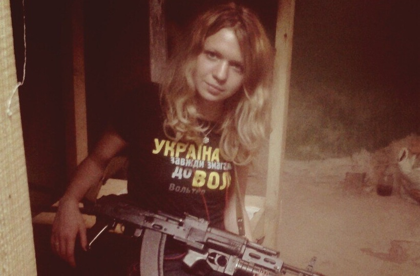 СМИ: Вита Заверуха, обвиняемая в расстреле экс-"беркутовцев" на Майдане, перегрызла себе вены в СИЗО