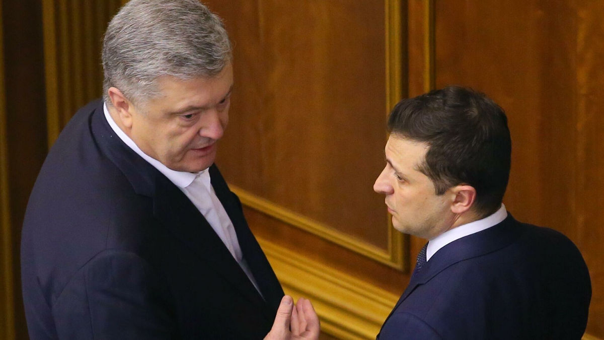 Порошенко обратился к Зеленскому перед визитом в США: "Стоит поставить точку в деле Коломойского"