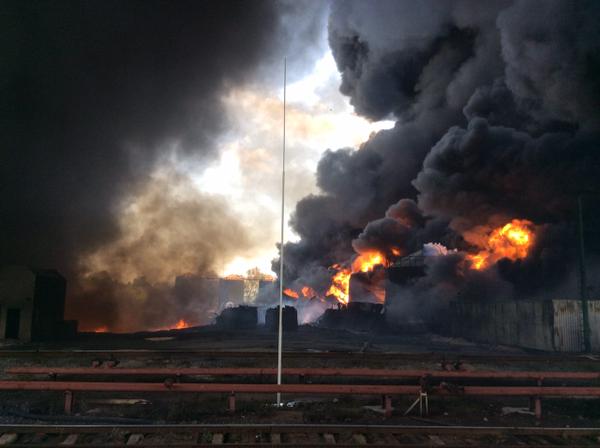 ​Пожар под Киевом: из 2-км зоны вокруг нефтебазы эвакуируют население