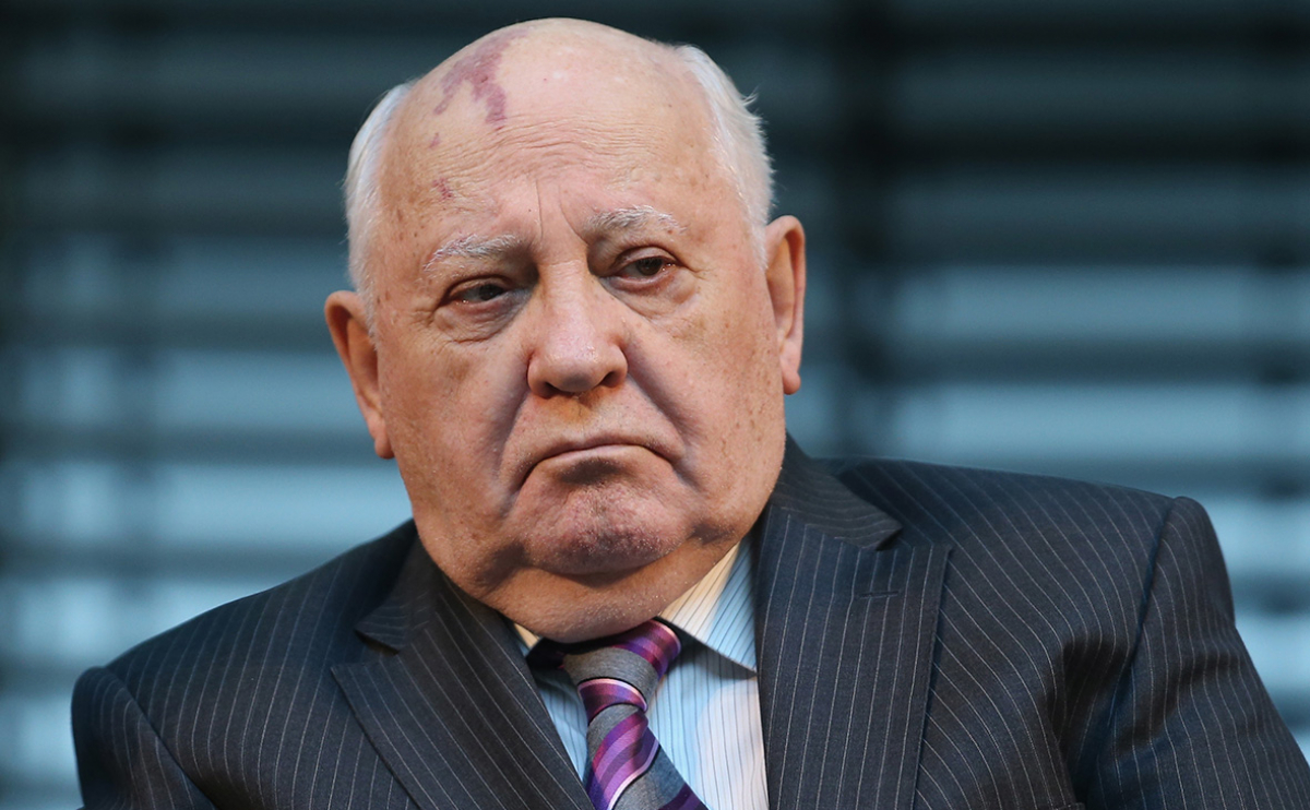 Горбачев выступил против Лукашенко: "Это так просто не пройдет"