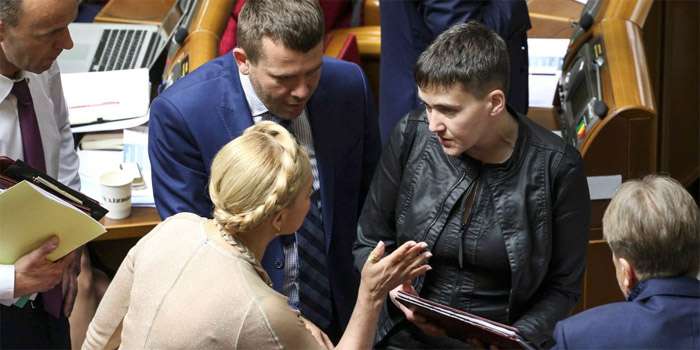 Савченко публично опровергла слухи о конфликте с Тимошенко