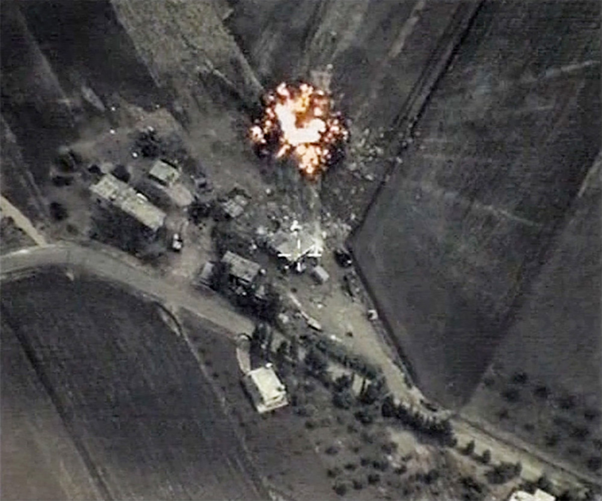 Большой взрыв у военной лаборатории: авиация Израиля нанесла мощный удар в Сирии по союзникам Путина