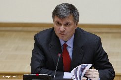 ​Аваков подтвердил, что МВД забрало у частных фирм ведомственные вертолеты и направило в зону АТО