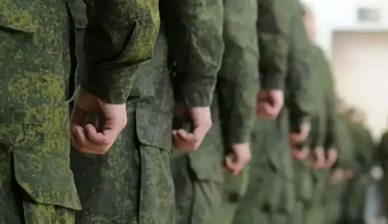 Россия создает ВИЧ-полки: "первая армия мира" массово отправляет неизлечимо больных на фронт