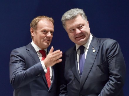 ​Порошенко и Туск обсудили рамки введения Евросоюзом безвизового режима для украинцев