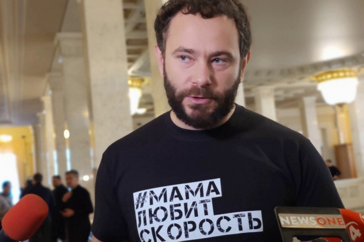 Дубинского в Киеве "подловили" за нетипичным занятием: "А приехал в "Лексусе"