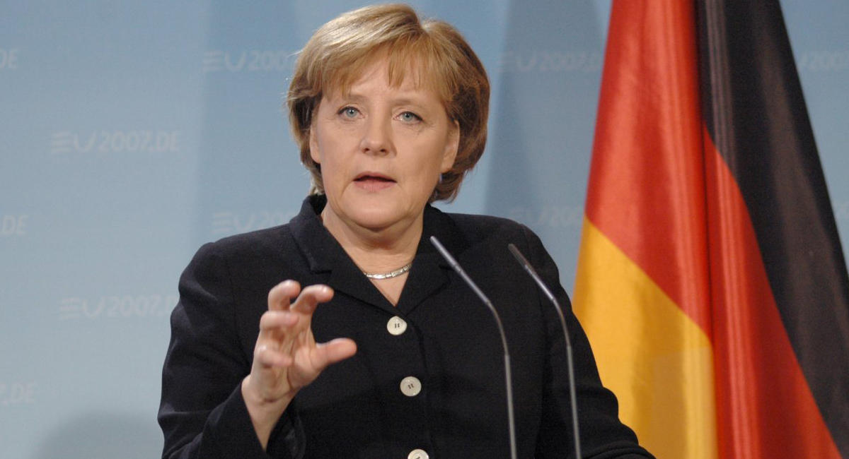 Германия всегда поддержит Францию - Ангела Меркель пожелала народу Франции пережить чудовищный удар в спину