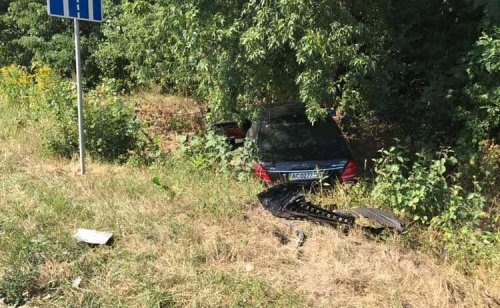 Во Львовской области женщина погибла после того, как столкнулась с автомобилем владельца ФК "Карпаты"